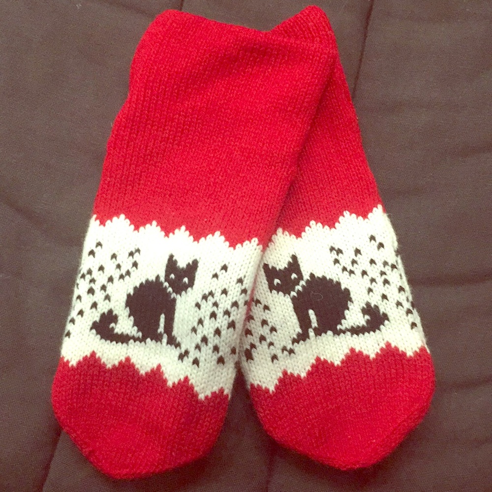 Cat Themed Wool Mittens